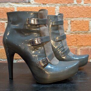 Velika Grey Buckled Heels